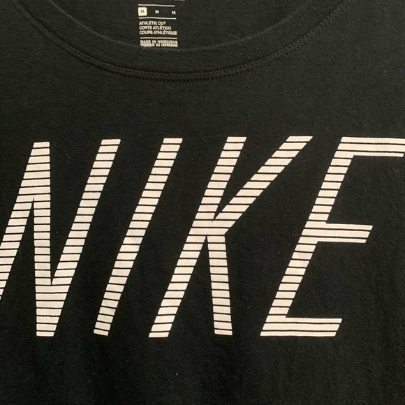 ✨2/30$ ✨ Nike T-Shirt - Picture 2 of 2